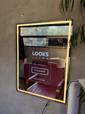 LOOKS Privé
